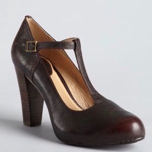 Frye Miranda Brown Leather T-Strap Pumps